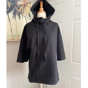 NWT Alo Yoga Falls Short Sleeve Pullover H…